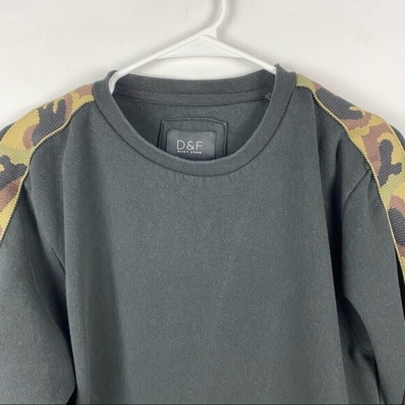 D&F Ricky Singh Sweater Adult Medium Black Camo Pullover Crewneck Sweater Mens - Picture 3 of 7